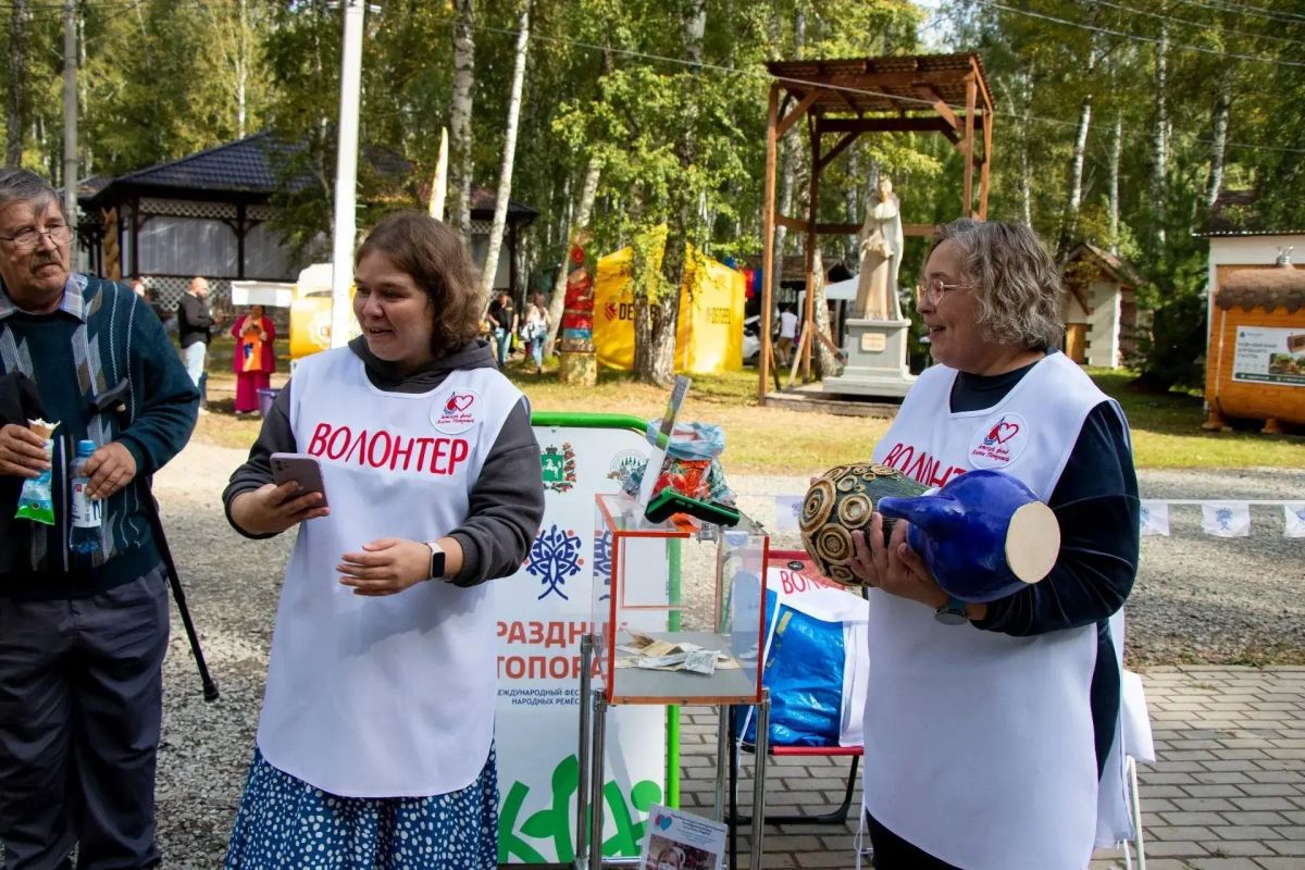 «Глиняный сказ» в шестой раз провел благотворительную акцию на «Празднике топора» «Глиняный сказ» в шестой раз провел благотворительную акцию на «Празднике топора»