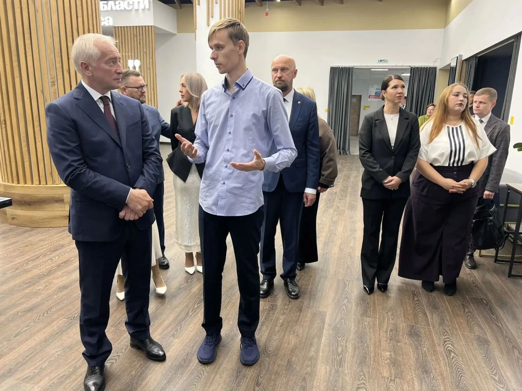 Владимир Мазур: В Стрежевом посетил молодёжный центр «ПроСтранство» – один из четырёх в нашей области, поддержанных Росмолодёжью и национальным проектом «Молодёжь и дети» Владимир Мазур: В Стрежевом посетил молодёжный центр «ПроСтранство» – один из четырёх в нашей области, поддержанных Росмолодёжью и национальным проектом «Молодёжь и дети»
