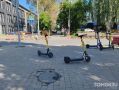 Мастера томской парковки: забастовка самокатов или новые короли тротуара