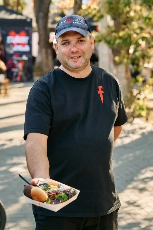 Томский проект стал лучшим на Russian Street Food Awards: Сибирь Томский проект стал лучшим на Russian Street Food Awards: Сибирь
