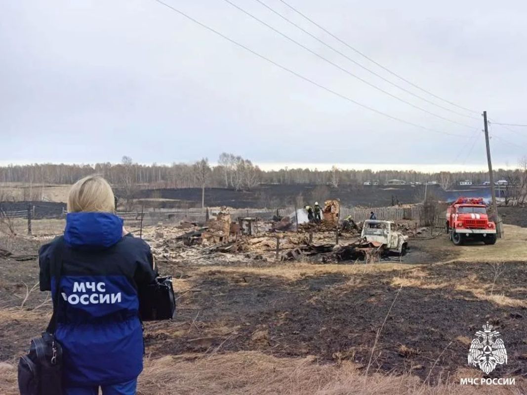 Психологи МЧС России: круглосуточная поддержка в экстренных ситуациях Психологи МЧС России: круглосуточная поддержка в экстренных ситуациях