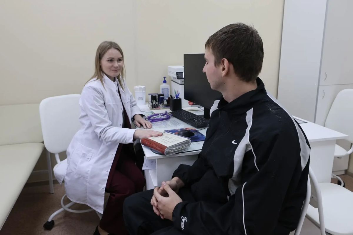 Владимир Мазур: Вчера открыли фельдшерско-акушерский пункт в деревне Нелюбино, а уже сегодня новый ФАП принимает пациентов в селе Воронино Томского района Владимир Мазур: Вчера открыли фельдшерско-акушерский пункт в деревне Нелюбино, а уже сегодня новый ФАП принимает пациентов в селе Воронино Томского района