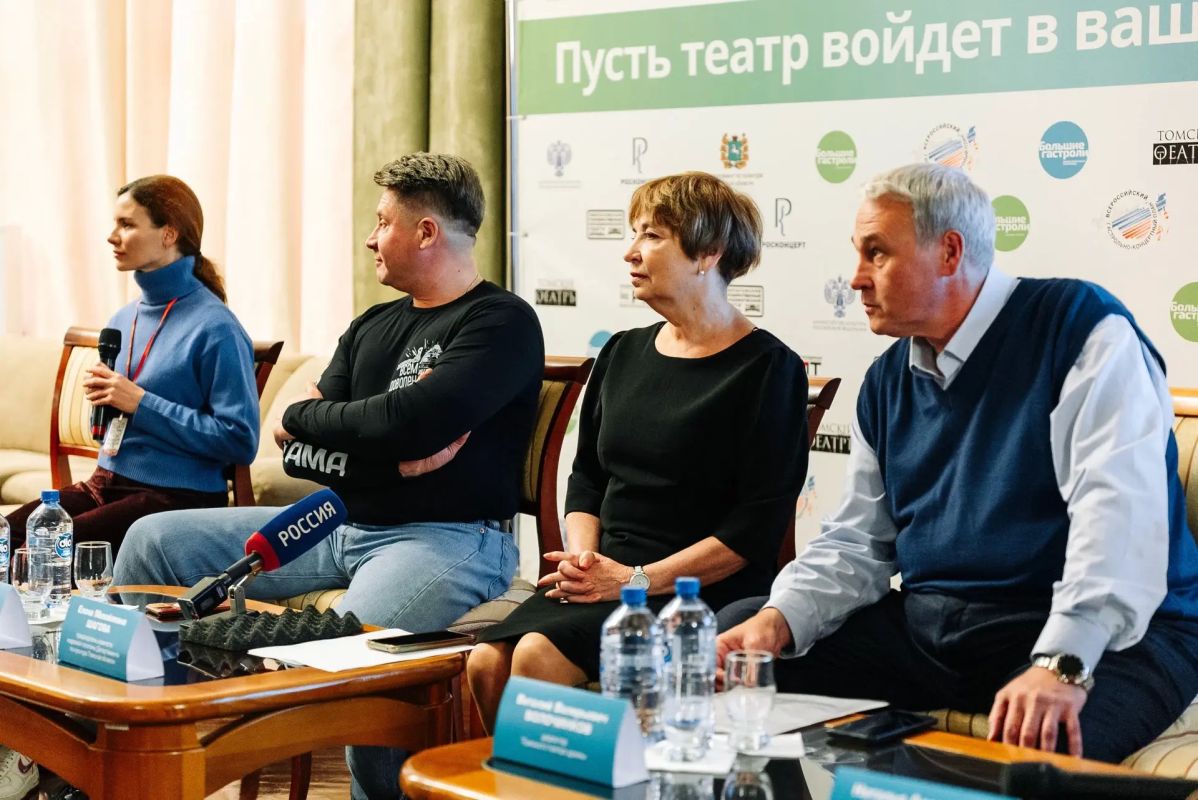 Казахский «Робин Гуд» и Чехов: в ТЮЗе начались гастроли театра из Казахстана Казахский «Робин Гуд» и Чехов: в ТЮЗе начались гастроли театра из Казахстана