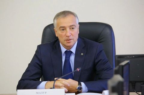 Владимир Мазур: С сегодняшнего дня вводим по всей области режим повышенной готовности, который позволит эффективнее регулировать численность медведей, обеспечивать безопасность людей