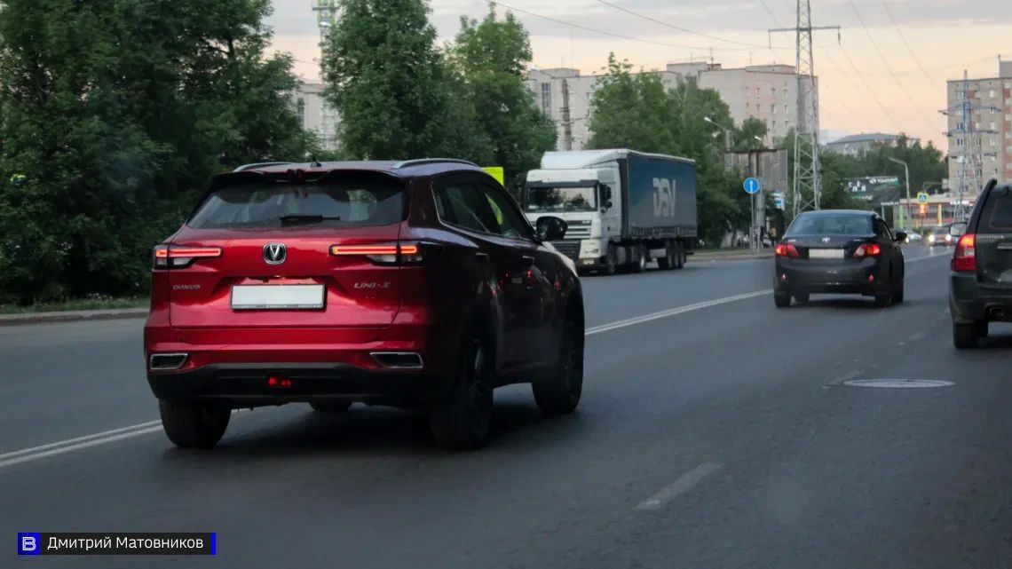 Названа сумма, которую томичи заняли в банках на покупку машин