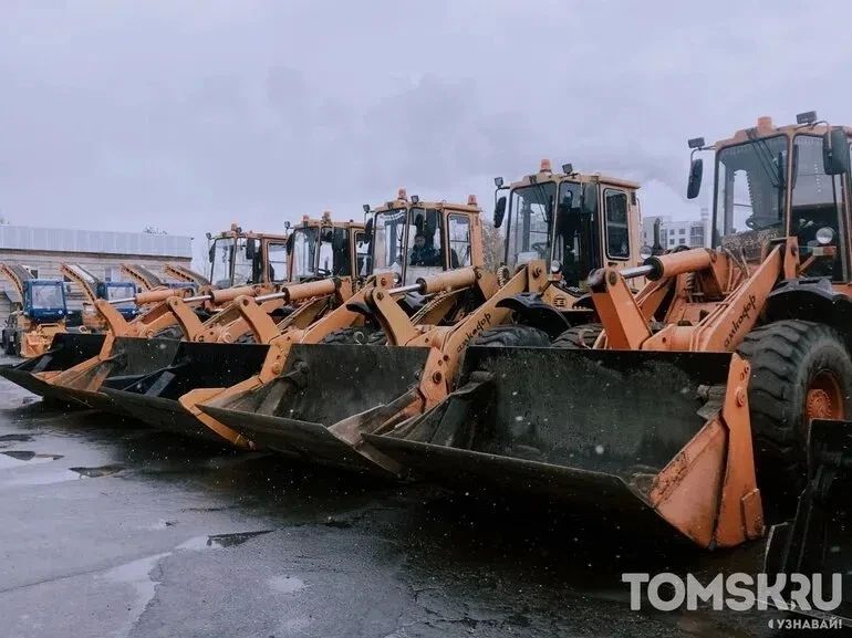 Пескоразбрасывающая техника «ТомскСАХа» заступила на ночные дежурства
