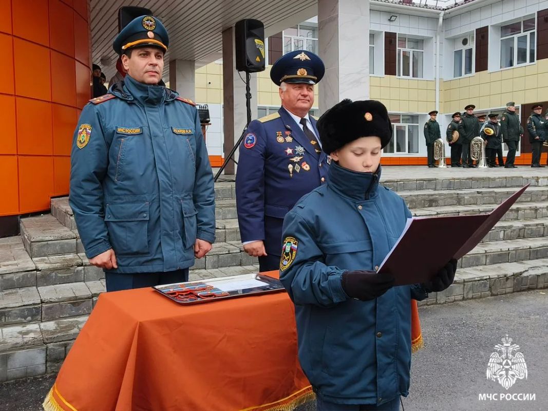 Торжественный день в Пожарно-спасательном лицее Томского района! Торжественный день в Пожарно-спасательном лицее Томского района!