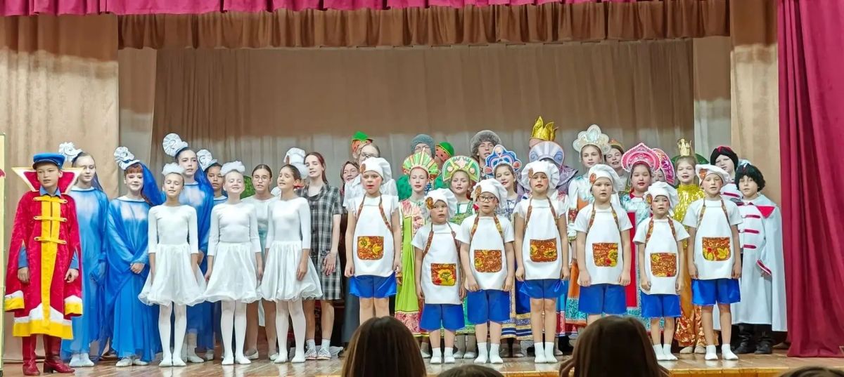 «Школа на сцене»: стартовал очный этап областного фестиваля-конкурса школьных театров «Школа на сцене»: стартовал очный этап областного фестиваля-конкурса школьных театров