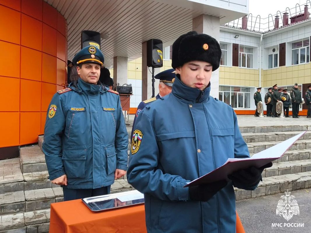 Торжественный день в Пожарно-спасательном лицее Томского района! Торжественный день в Пожарно-спасательном лицее Томского района!