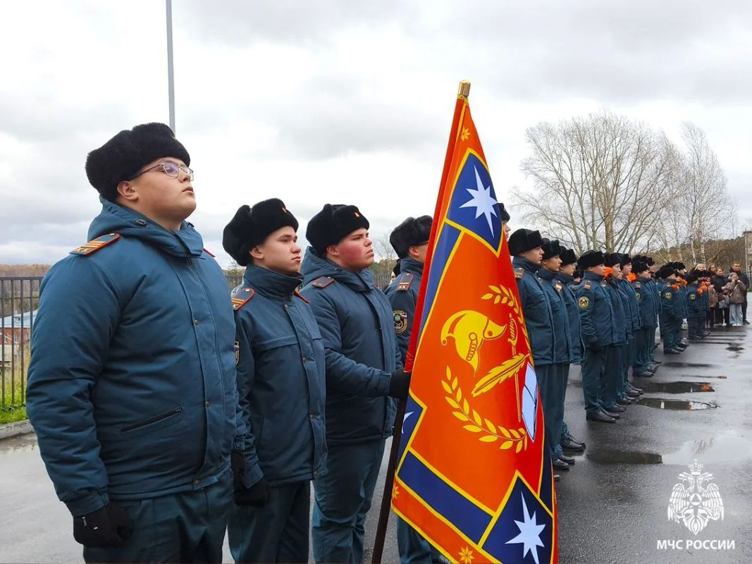 Торжественный день в Пожарно-спасательном лицее Томского района! Торжественный день в Пожарно-спасательном лицее Томского района!
