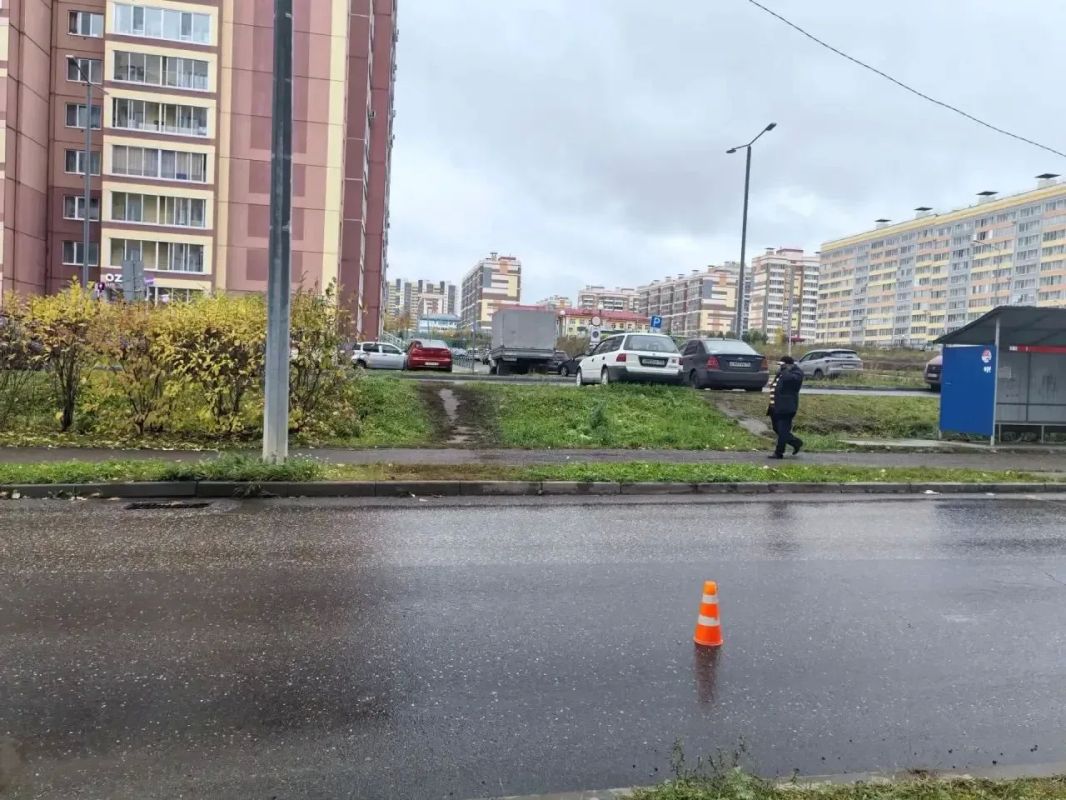 10 октября около 12 часов 30 минут в Томском районе на улице Виталия Грачева, 6 в поселке Зональная станция автомобилем "Хендай Солярис" совершен наезд на несовершеннолетнего пешехода