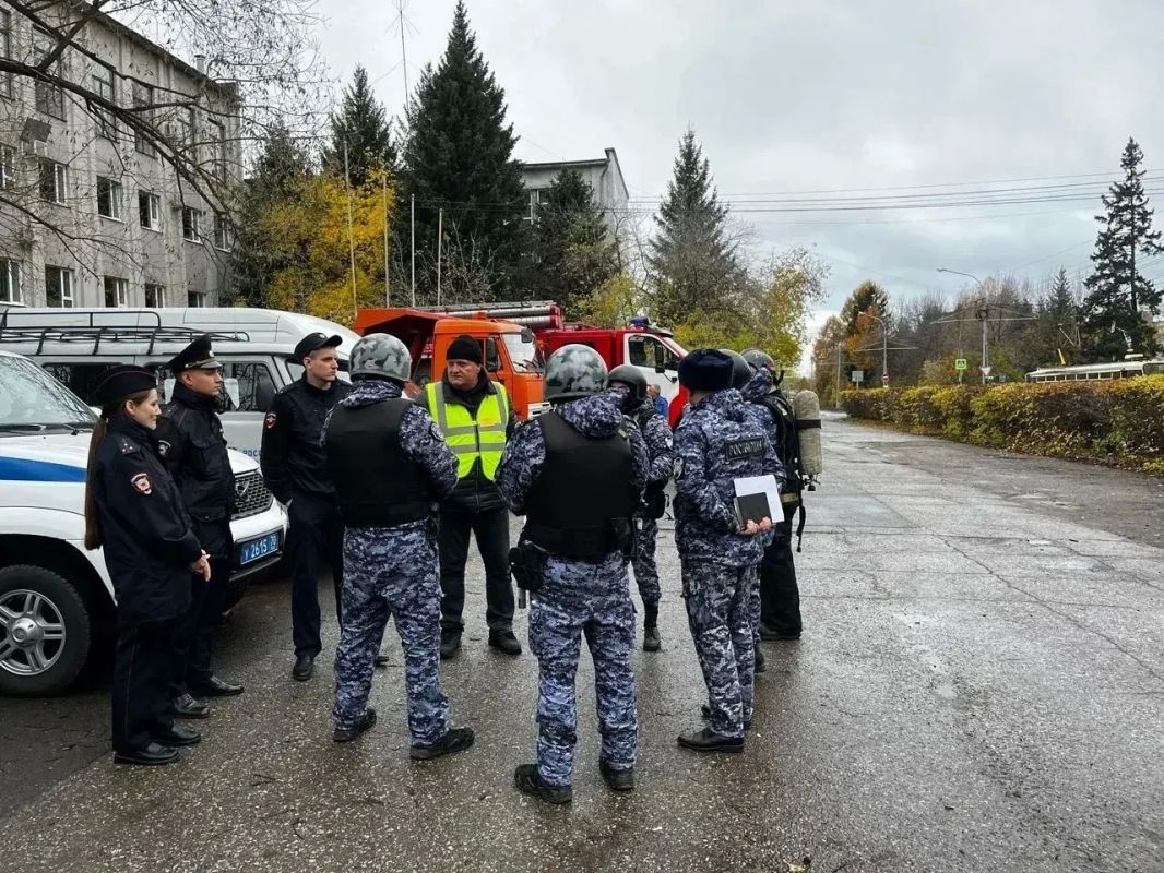 В Томске прошла тренировка по отработке действий при авариях на объектах ЖКХ в отопительный период В Томске прошла тренировка по отработке действий при авариях на объектах ЖКХ в отопительный период