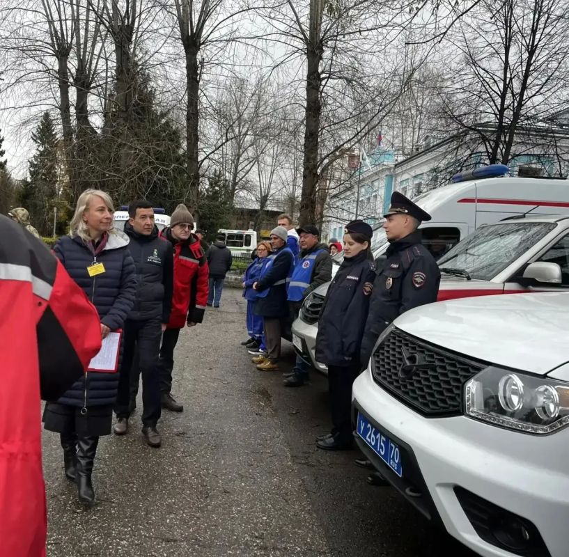 В Томске прошла тренировка по отработке действий при авариях на объектах ЖКХ в отопительный период В Томске прошла тренировка по отработке действий при авариях на объектах ЖКХ в отопительный период
