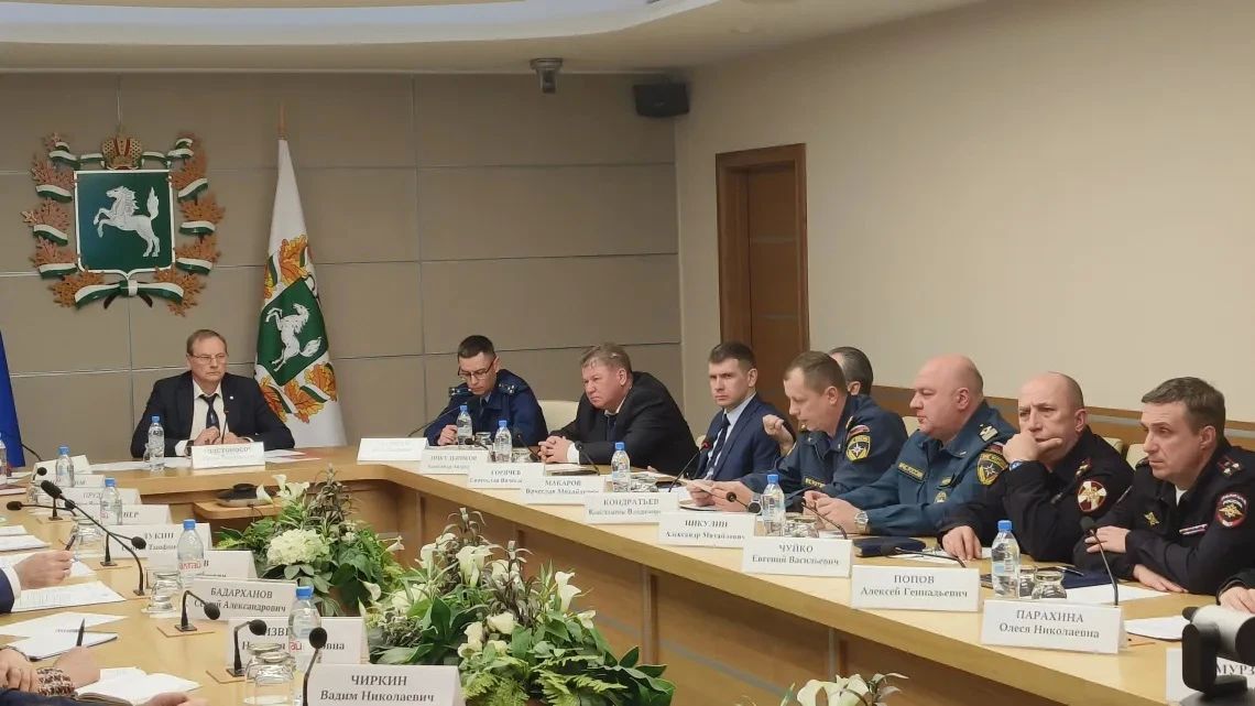 На Томи завершают расчистку у острова Верхнего Боярского