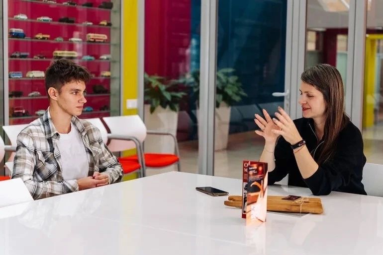 В 17 лет открыл свой бизнес: томич создает изделия из дерева с заботой о природе В 17 лет открыл свой бизнес: томич создает изделия из дерева с заботой о природе